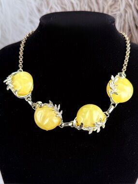 Vintage Yellow Retro Statement Necklace Gold Tone Choker Leaf Design